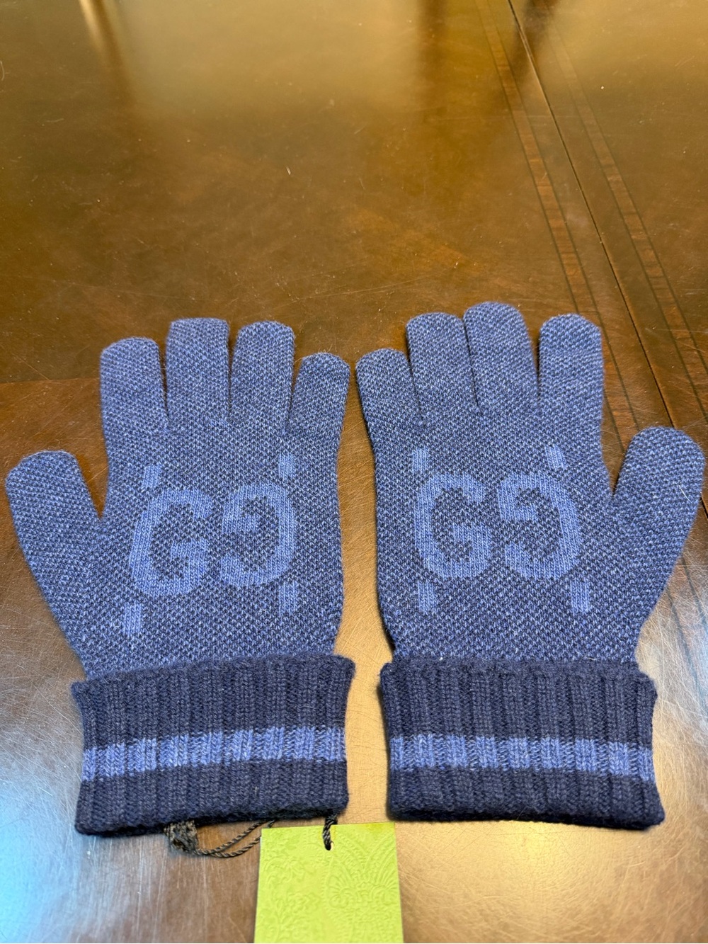 New Authentic Gucci GG Logo Cashmere Gloves Blue Size L - Picture 3 of 15